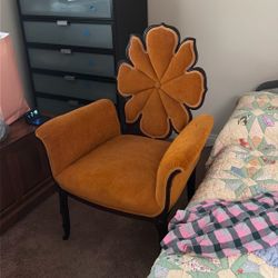 Vintage 1940 Grosfeld House* Flower Back Chair Collectors Only Have One Look It Up. If You’re A Collector This Is The Chair To Have Only Text If ou’re