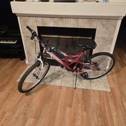 Huffy Trail Runner 24" Mountain Bike