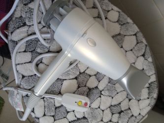 Dry Bar Reserve Styling Blow Dryer