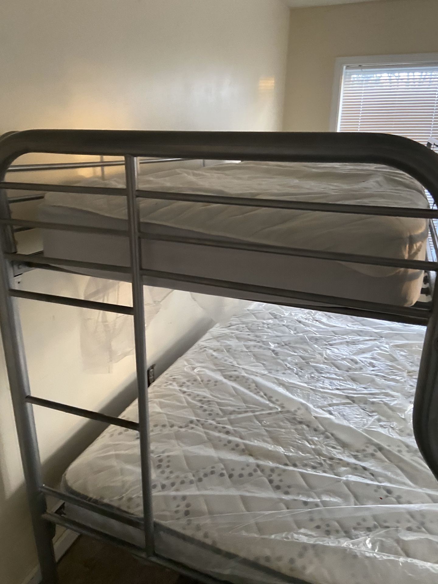 Bunk bed