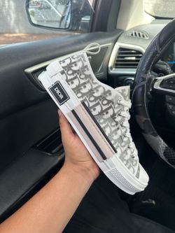 Dior b23 white