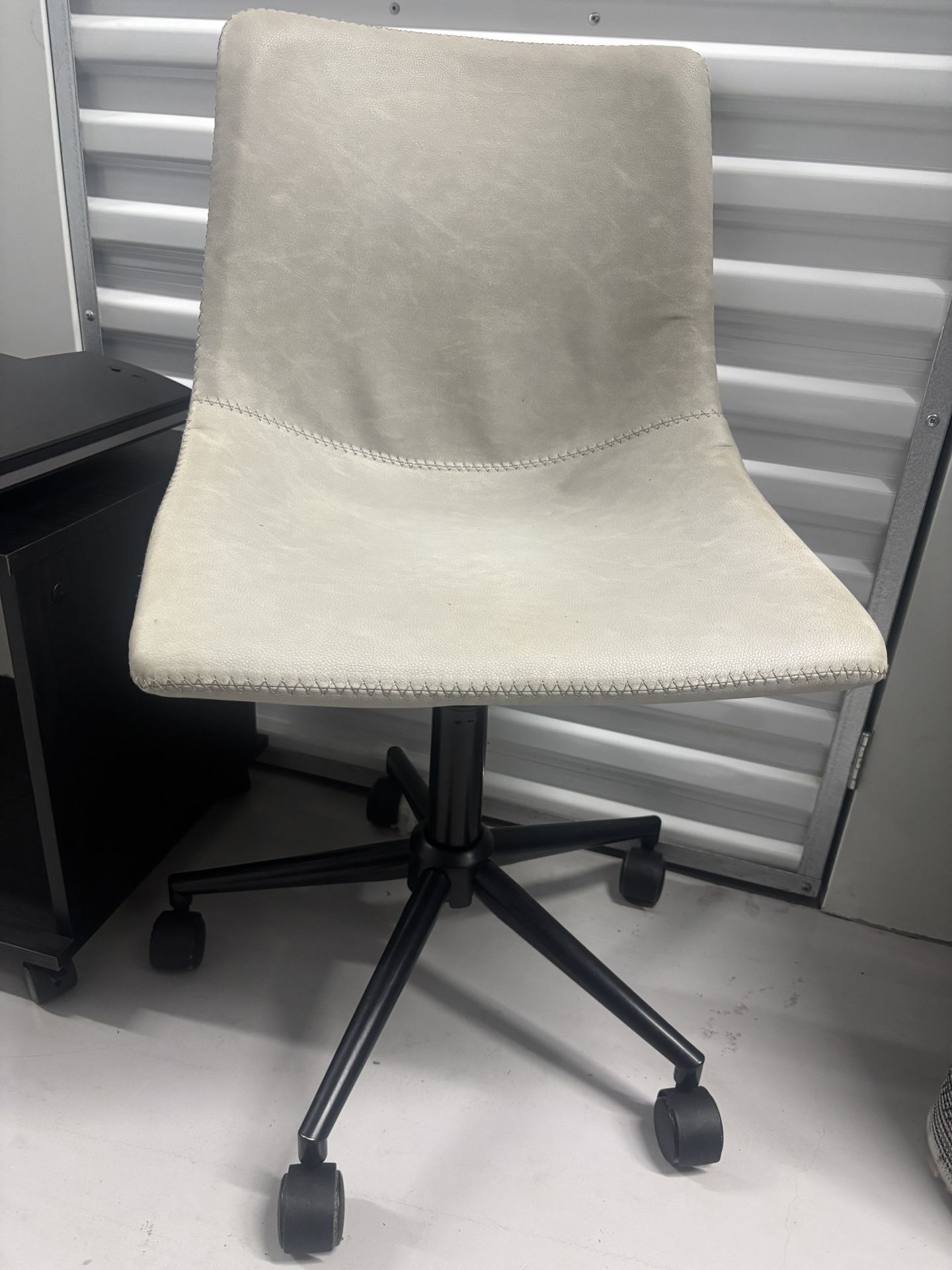Computer chair