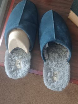Ugg House Shoes