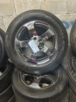 2003-2005 OEM Nissan Murano 18” chrome wheel and tire set