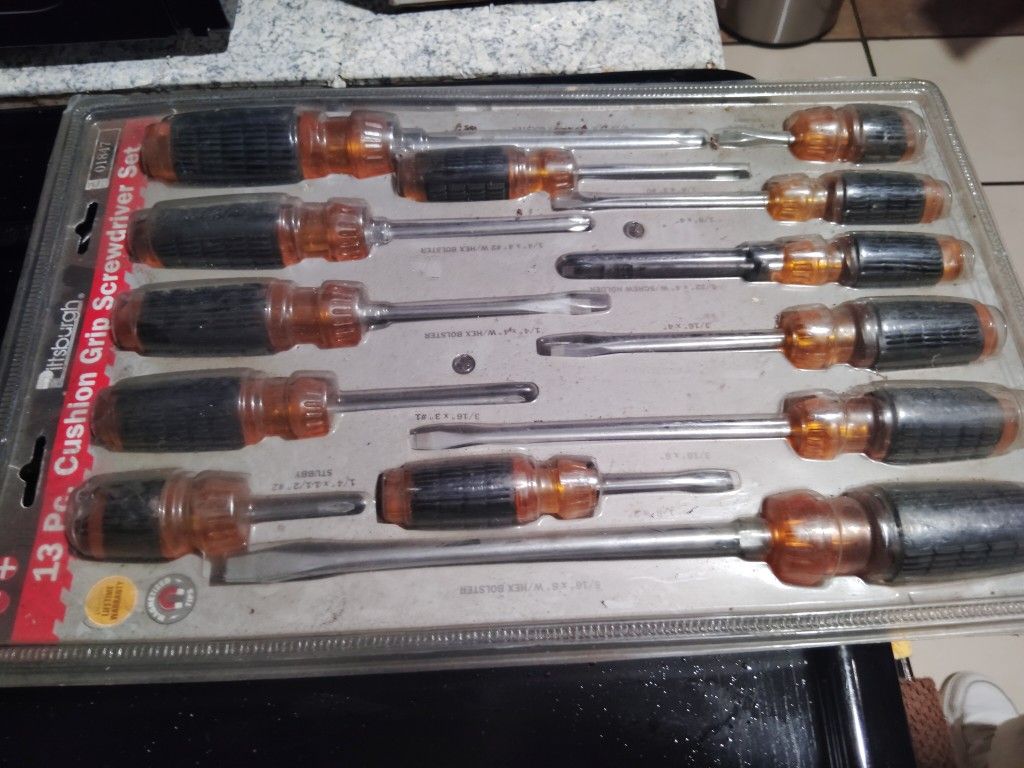 13 Pc Screwdriver Set