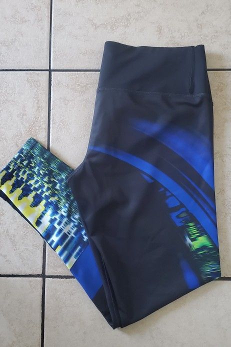 Adidas Workout Pants. Size Large