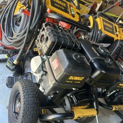 Pressure Washer Dewalt 4400