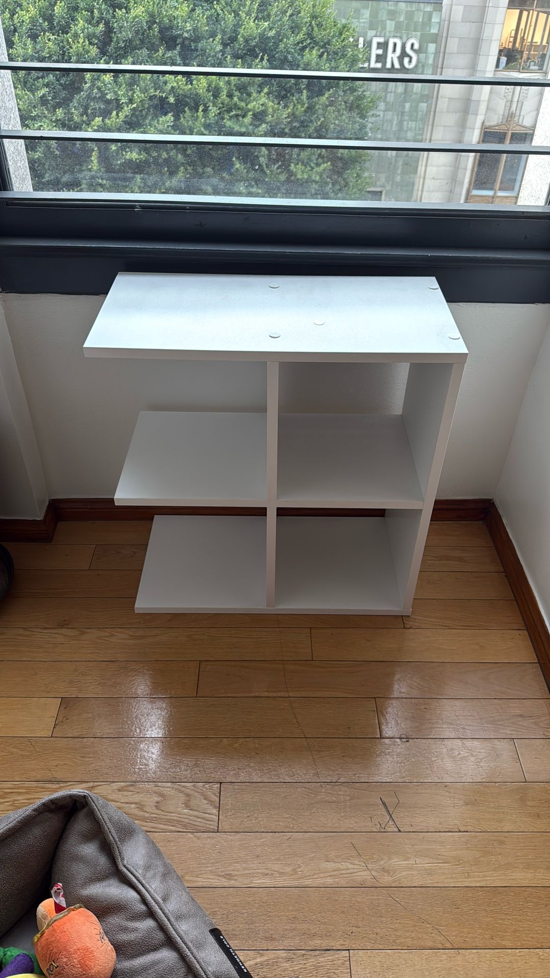 Small Cube shelf