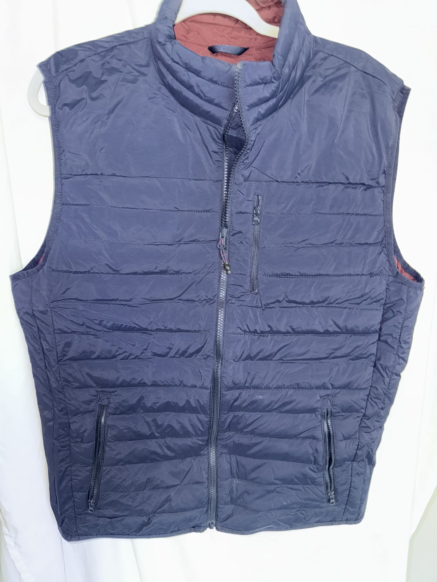 Men’s Puffer Vest Jacket, Gap, Size Large, Navy Blue