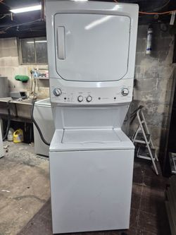 Electric stacker