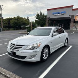  2012 Hyundai Genesis 3.8 – Clean Title – 116K mi – $5,500 OBO