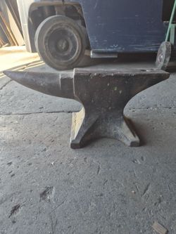 Peter Wright Anvil 82 Pounds from the stamping 0 2 26