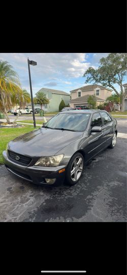 2005 Lexus IS 300
