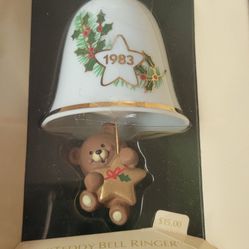 Hallmark Series #5 Ornament The Bell Ringer  Teddy Bear In Porcelain Bell