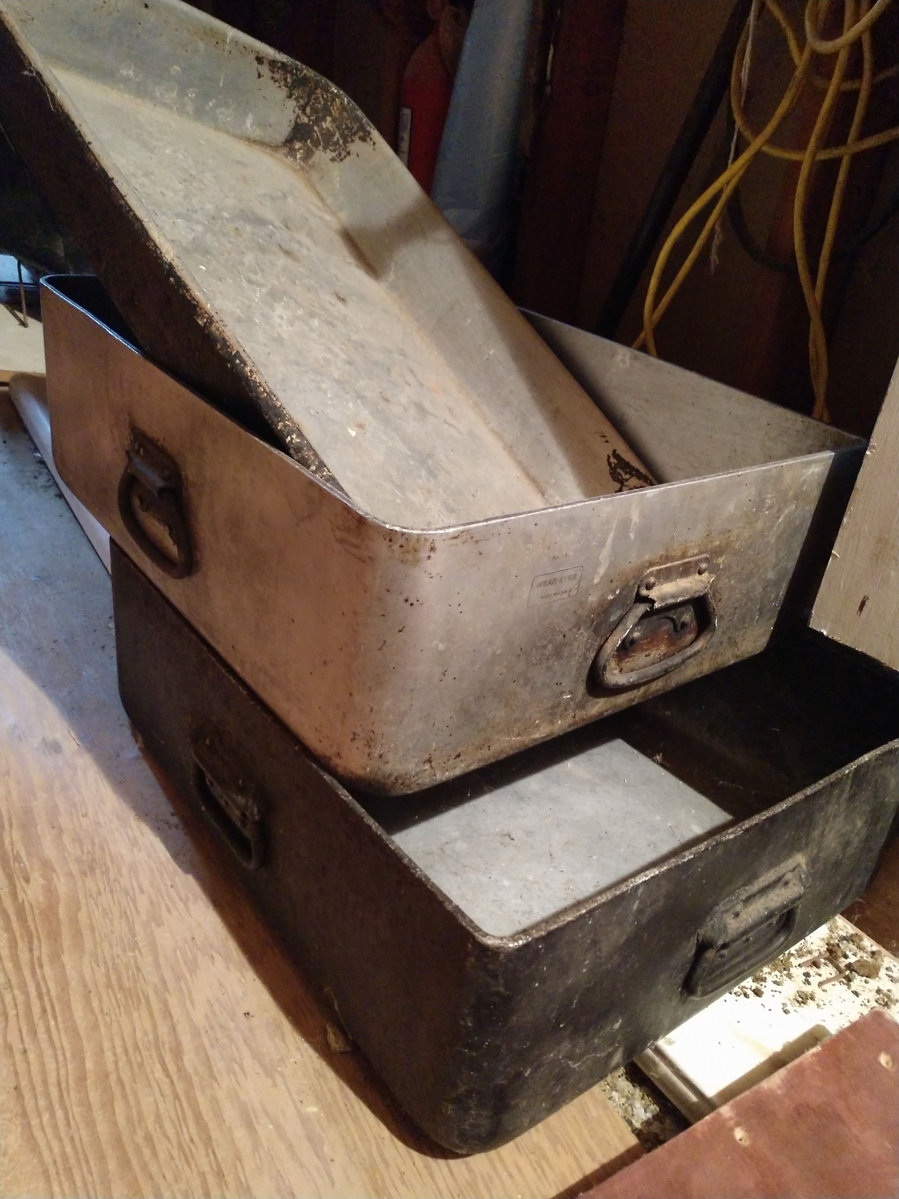 Restraunt large cooking pans.