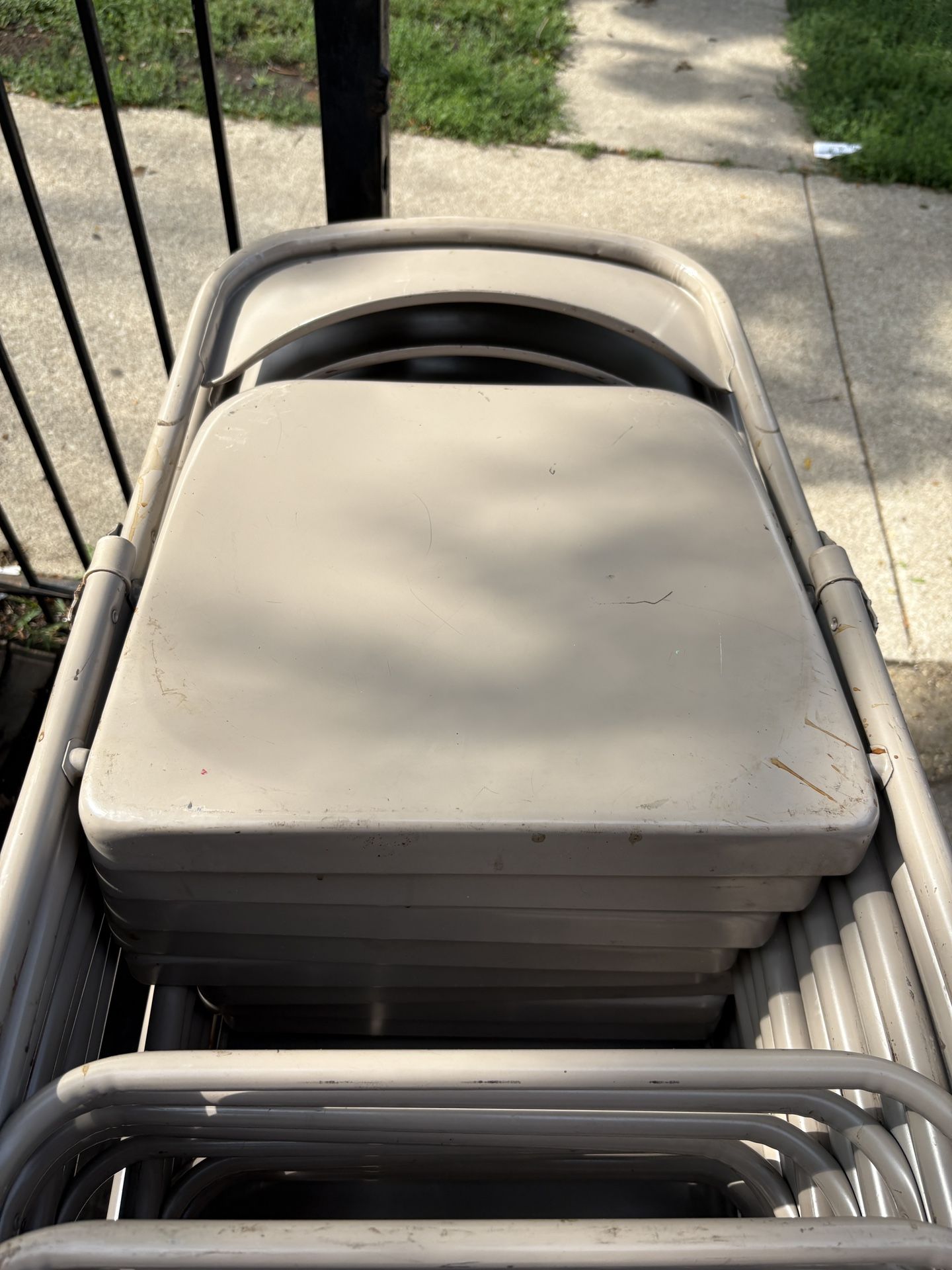 Folding Chairs 