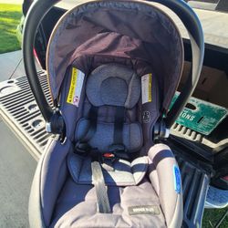 Graco Snugride 35 Lite Carseat
