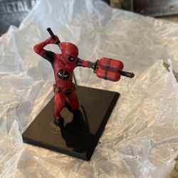 Marvel Kidpool 1:32 Scale Cast Figure