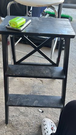 Black stool ladder