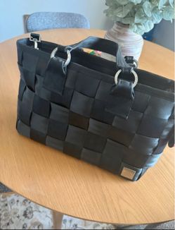 Harvey’s Seatbelt Black Woven Strap Tote Handbag