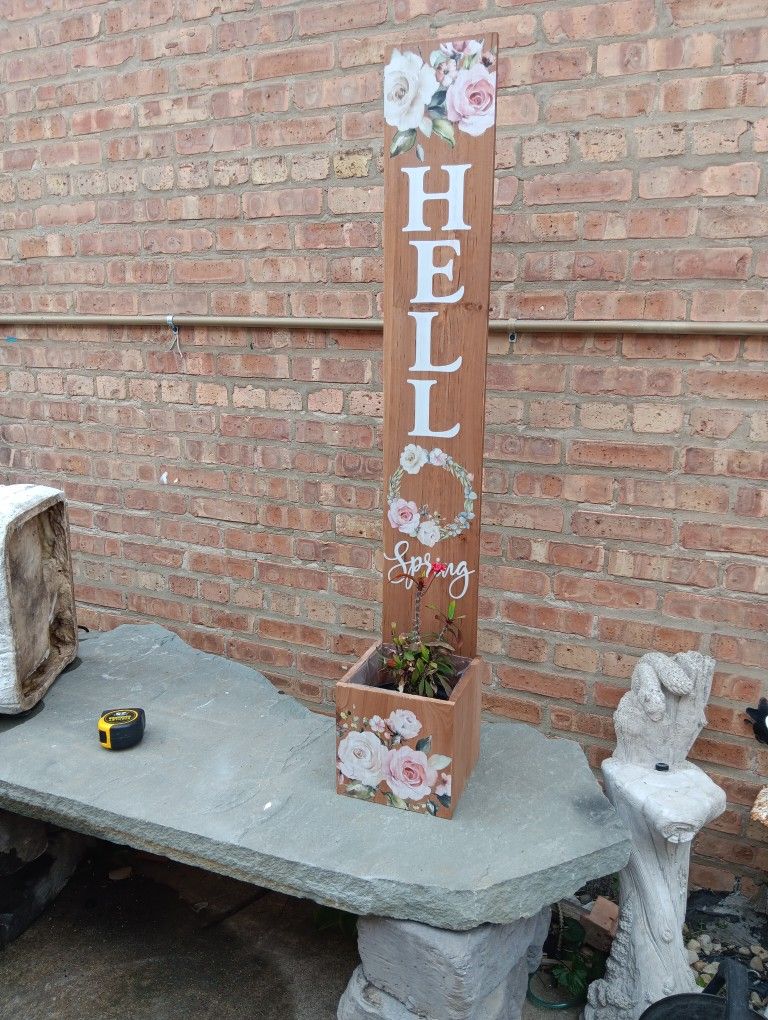 47" H X 8 " BRAND New Wooden Handcrafted Sign & Planter Pot Holder Stand Yard Decor