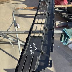 Hyundai Tucson Grille Lower Oem