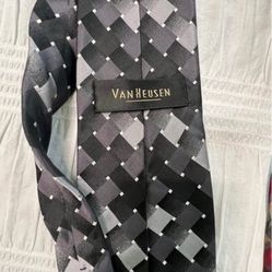 2 Men’s Ties. 1 Croft & Barrow. 1 Van Heusen Elegant Style