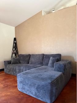 Bonless Couch
