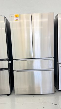 New LG 30 Cu Ft Stainless Steel Refrigerator