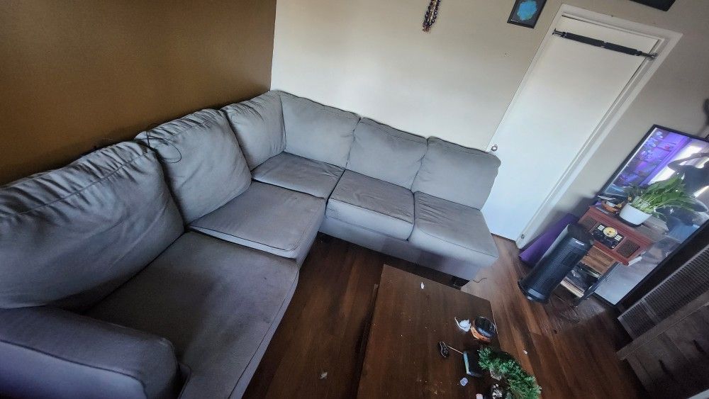 Sectiona Couch