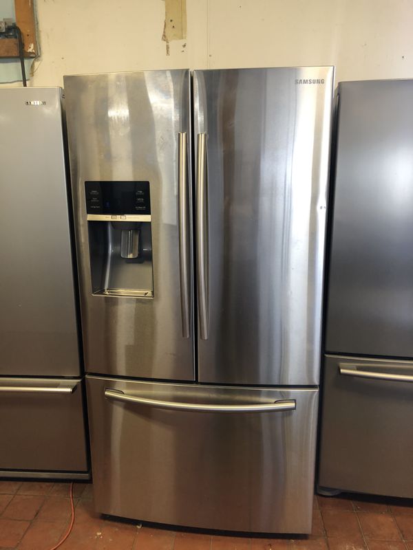 70X36X33 Samsung French door refrigerator/nevera tres puertas for Sale