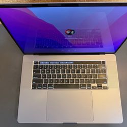 16” MacBook Pro 2.6ghz 500gb