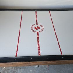 AIR HOCKEY TABLE