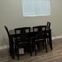 Six Person Dining Table. 