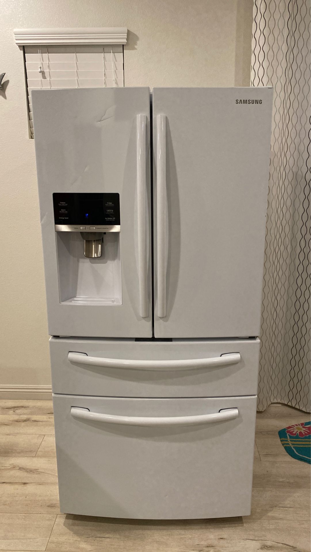 Samsung Refrigerator White French Door 25 cu ft with warranty till 2021