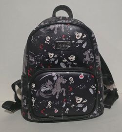 Disney headless horseman Mickey backpack New With Tags