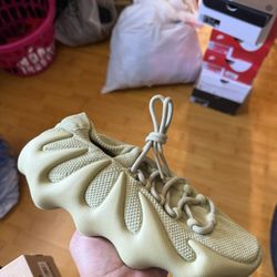 Yeezy 450 Resin