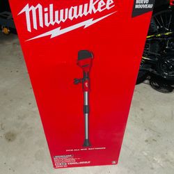 Milwaukee M18 Brushless Stick Transfer Pump