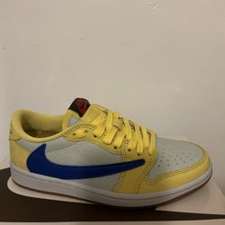 Travis Scott Canary Size 6.5w