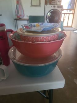 Kitchen Utensils/ Appliances