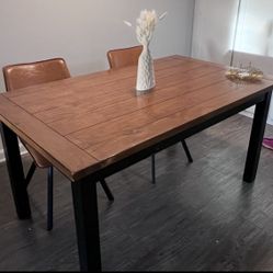 Dining Table W Two Chairs 