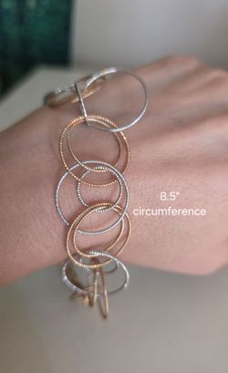 Interlocking multi-ring textured necklace & bracelet