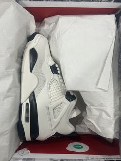 Jordan 4 Flight Club