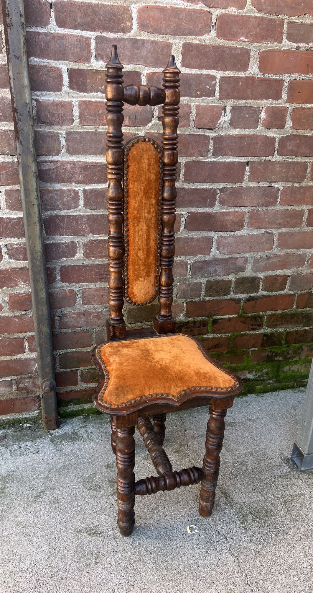 Vintage Jacobean Hall/Prayer Chair