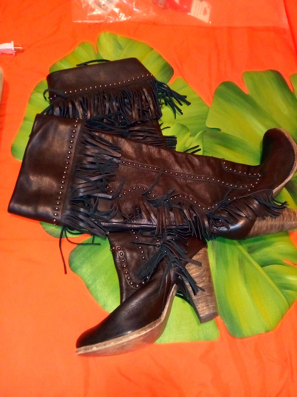 Gorgeous cowgirls 😜 boots