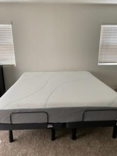 Tempur-Pedic Memory Foam King Mattress With Adjustable Base
