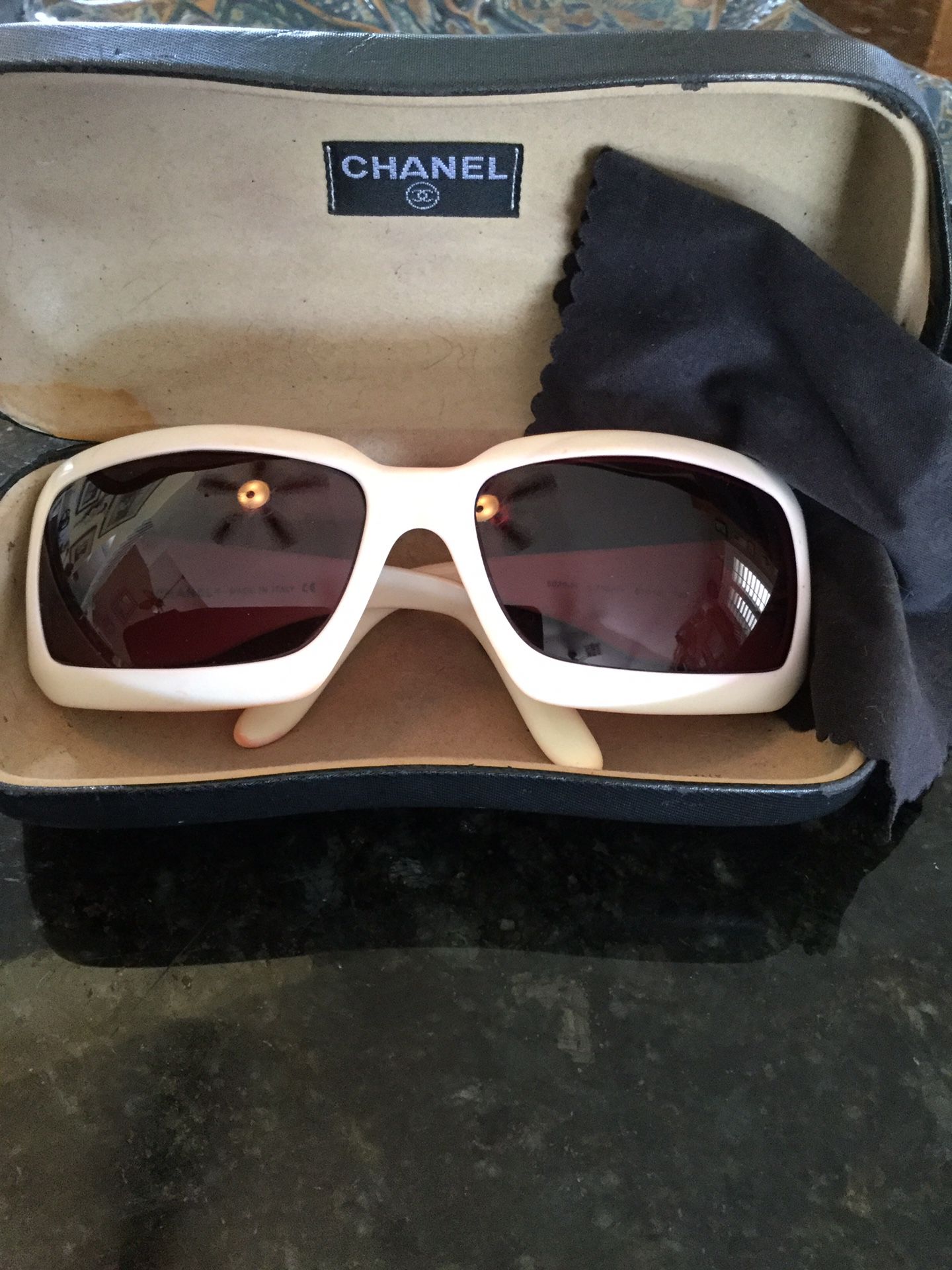Vintage Chanel Sunglasses for Sale in Fort Lauderdale, FL - OfferUp