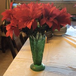 RED  SILK POINSETTIAS - 21 FLOWERS IN A GREEN VASE  - NEW