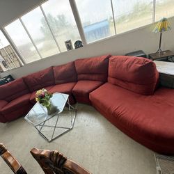 Red Sectional Couch With Recliner In Excellent Condition 