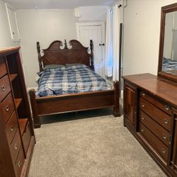Queen size bedroom set